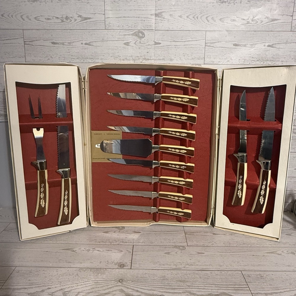 Vintage Regent Sheffield 19 Piece Treasure Chest Stainless Knife Set Cutlery